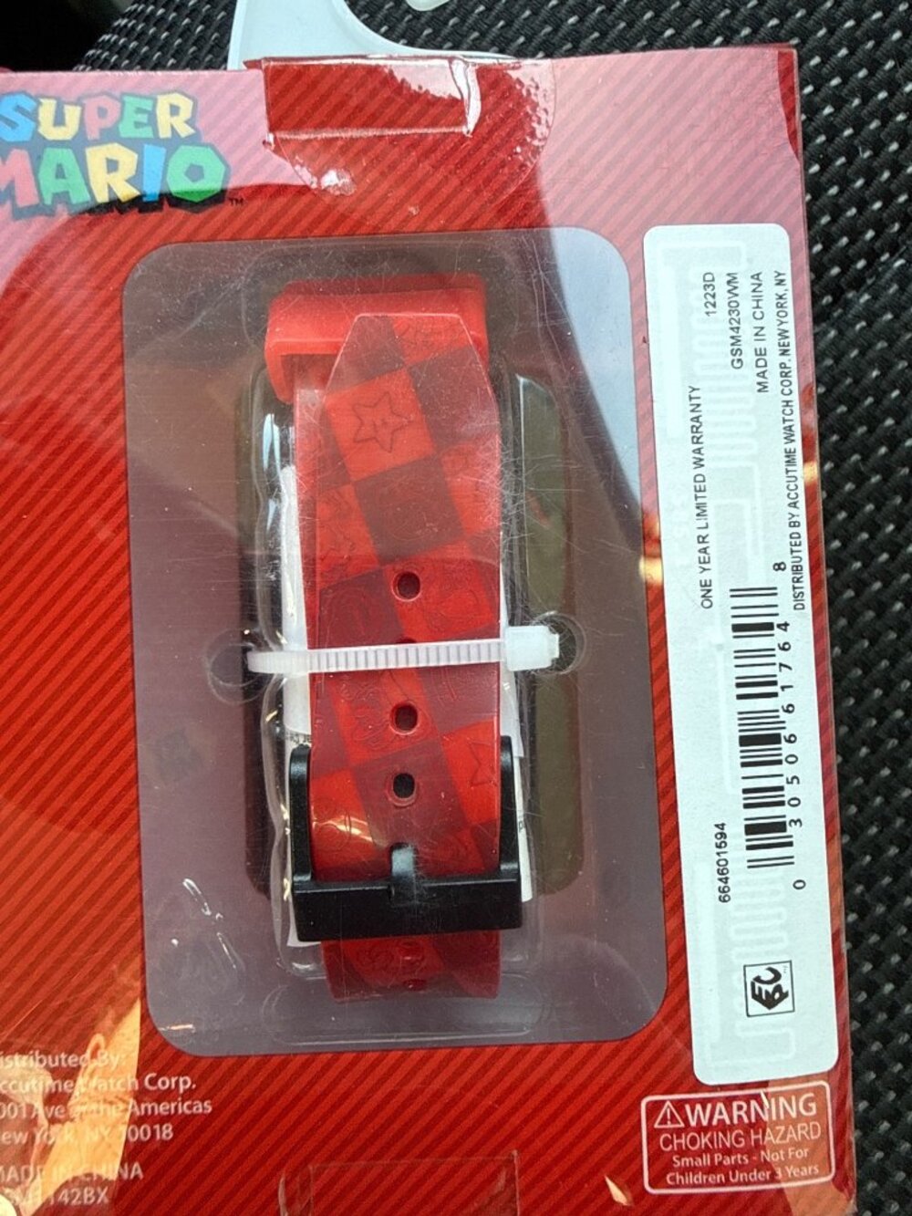 Super Mario Kids Flashing LCD Digital Watch With Red Strap & Star Design - Picture 3 of 3